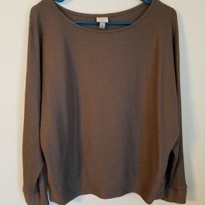 Three quarter sleeve blouse